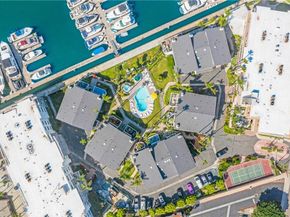 16255 Pacific Cir. 202, Huntington Beach CA 92649