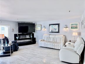 16255 Pacific Cir. 202, Huntington Beach CA 92649
