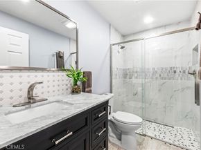 16255 Pacific Cir. 202, Huntington Beach CA 92649