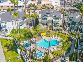 16255 Pacific Cir. 202, Huntington Beach CA 92649