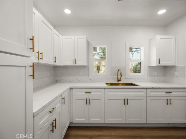 1169 E Broadway, Long Beach CA 90802