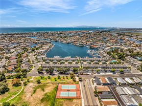 4648 Vista Bahia Drive 16, Huntington Beach CA 92649