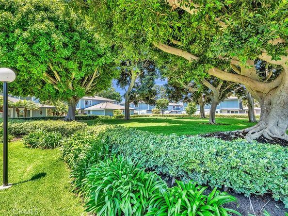 4648 Vista Bahia Drive 16, Huntington Beach CA 92649