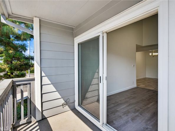 9714 Sepulveda Boulevard 201, North Hills CA 91343