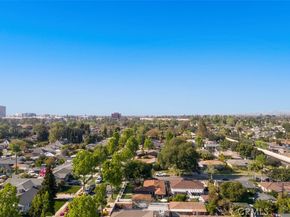 2327 Larchmont Avenue, Santa Ana CA 92706