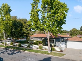 2327 Larchmont Avenue