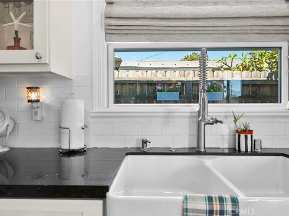 2327 Larchmont Avenue, Santa Ana CA 92706
