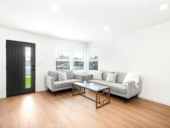 765 E Silva Street, Long Beach CA 90807