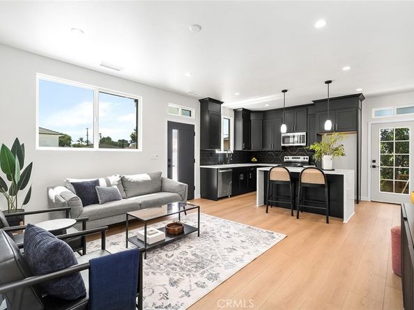 765 E Silva Street, Long Beach CA 90807