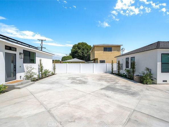 765 E Silva Street, Long Beach CA 90807