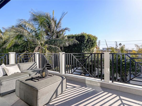 1544 Mathews Avenue, Manhattan Beach CA 90266