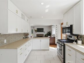 8916 Rayford, Los Angeles CA 90045