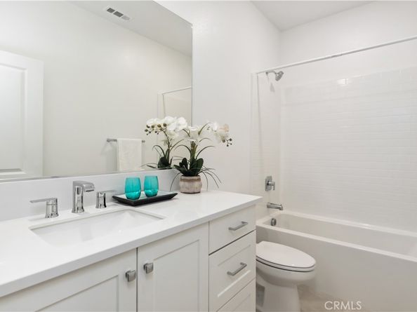 501 Embrook Way, West Covina CA 91791