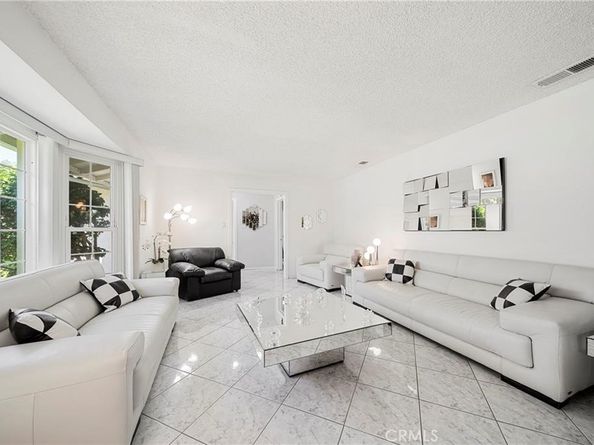 2030 Paloma Street, Pasadena CA 91104