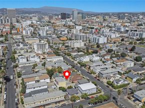 1147 Fedora Street, Los Angeles CA 90006