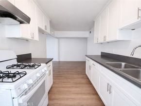 1124 W Huntington Drive 2, Arcadia CA 91007