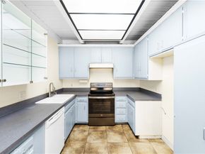 10126 Reseda Boulevard 121, Northridge CA 91324