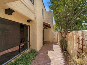 10126 Reseda Boulevard 121, Northridge CA 91324