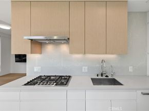 877 Francisco Street 728, Los Angeles CA 90017