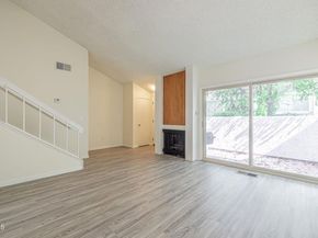 22239 1/4 Erwin Street, Woodland Hills CA 91367
