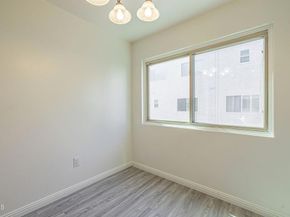 22239 1/4 Erwin Street, Woodland Hills CA 91367
