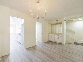 22239 1/4 Erwin Street, Woodland Hills CA 91367