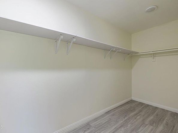 22239 1/4 Erwin Street, Woodland Hills CA 91367