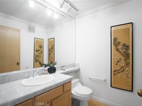 4454 Ventura Canyon 105, Sherman Oaks CA 91423