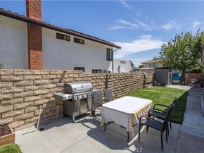 19461 Twin Hills Place, Porter Ranch CA 91326