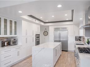 24142 Park Riviera, Calabasas CA 91302