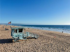 126 43rd, Manhattan Beach CA 90266