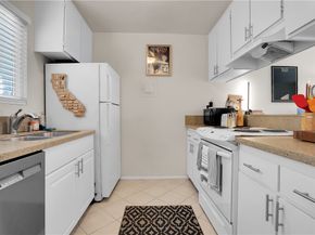 126 43rd, Manhattan Beach CA 90266
