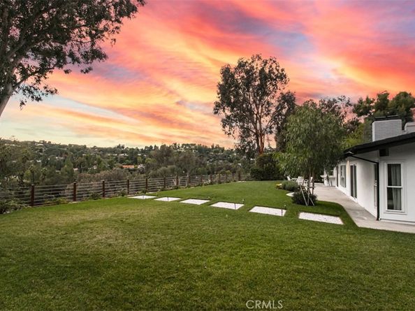 19291 Berclair Lane, Tarzana CA 91356