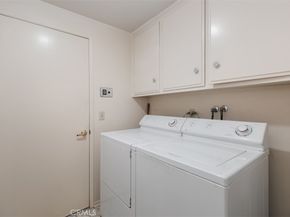 19291 Berclair Lane, Tarzana CA 91356