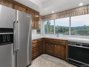 19291 Berclair Lane, Tarzana CA 91356