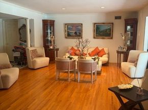 10210 Encino Avenue, Northridge CA 91325