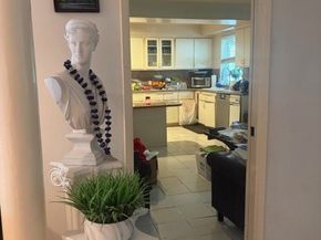 10210 Encino Avenue, Northridge CA 91325