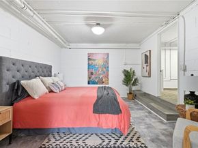 7304 Balboa C, Lake Balboa CA 91406