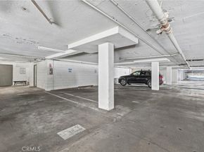 7304 Balboa C, Lake Balboa CA 91406