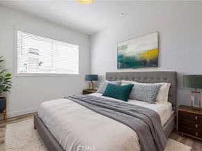 14662 W Sara Lane, Panorama City CA 91402