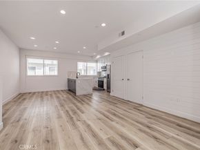 14662 W Sara Lane, Panorama City CA 91402