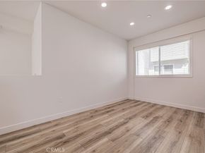 14662 W Sara Lane, Panorama City CA 91402