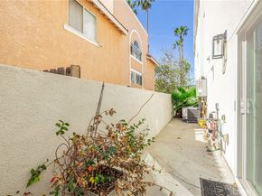 14662 W Sara Lane, Panorama City CA 91402
