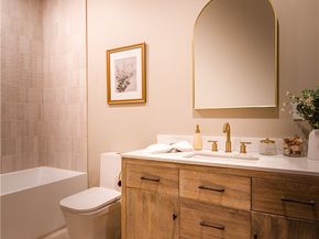 15719 Hartsook Street, Encino CA 91436