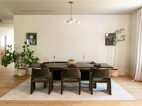 15719 Hartsook Street, Encino CA 91436