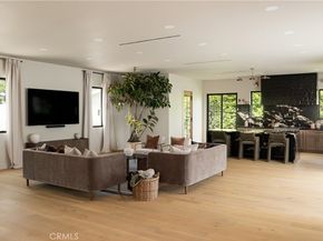 15719 Hartsook Street, Encino CA 91436