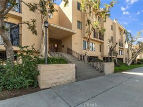 21040 Parthenia 25, Canoga Park CA 91304