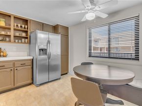 21040 Parthenia 25, Canoga Park CA 91304