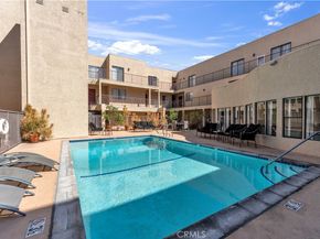 21040 Parthenia 25, Canoga Park CA 91304