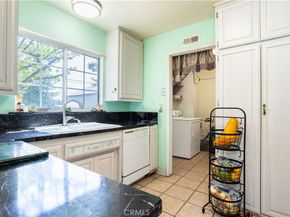 6402 Graves Avenue, Van Nuys CA 91406